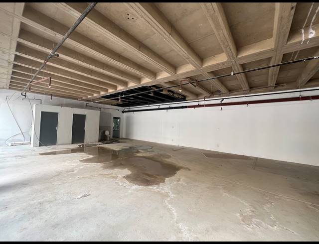 400M² RESTAURANT TO LET IN ROSEBANK
